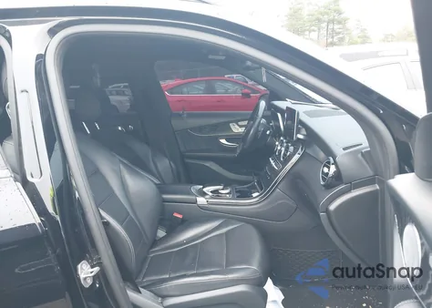 2018 Mercedes-Benz Glc 300 4Matic z USA, uszkodzony, nr VIN WDC0G4KB9JV053327